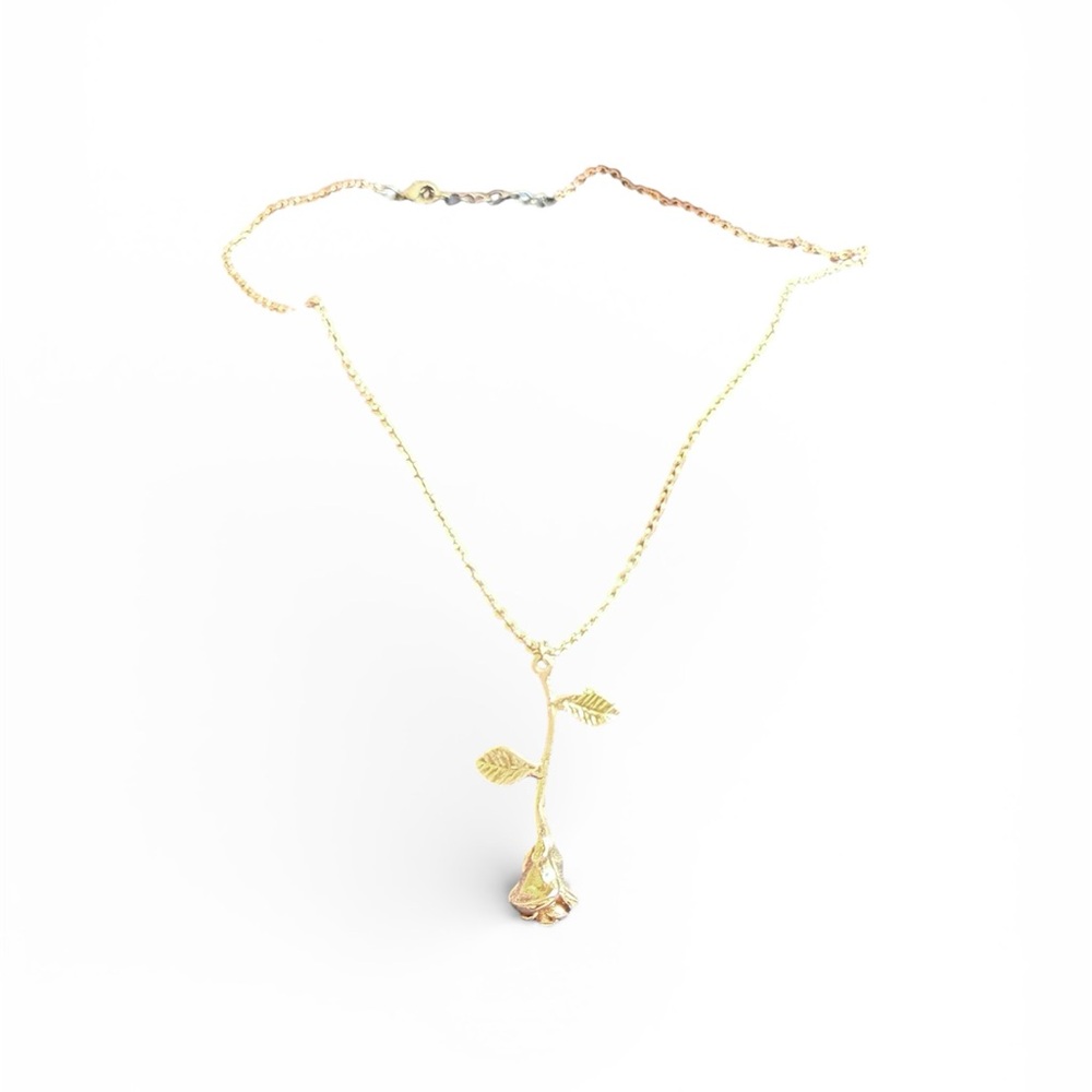 Rose Gold Rose Necklace